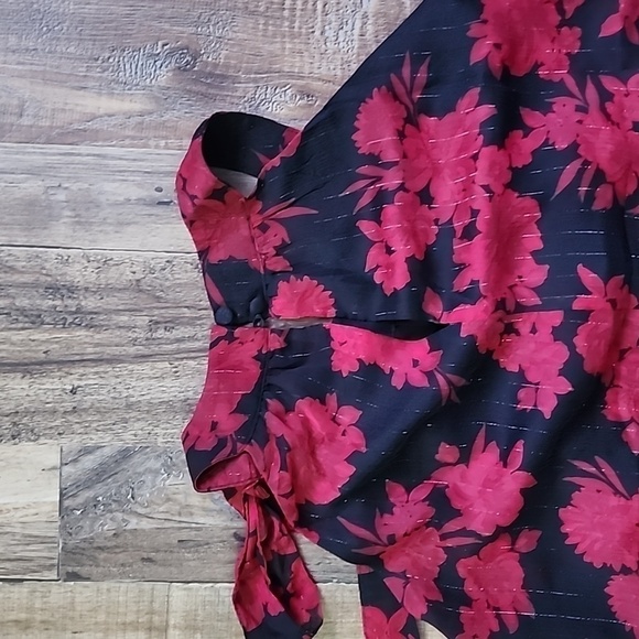 Torrid Flowy Tank Sz 2, 2X, 18/20 - Picture 5 of 8